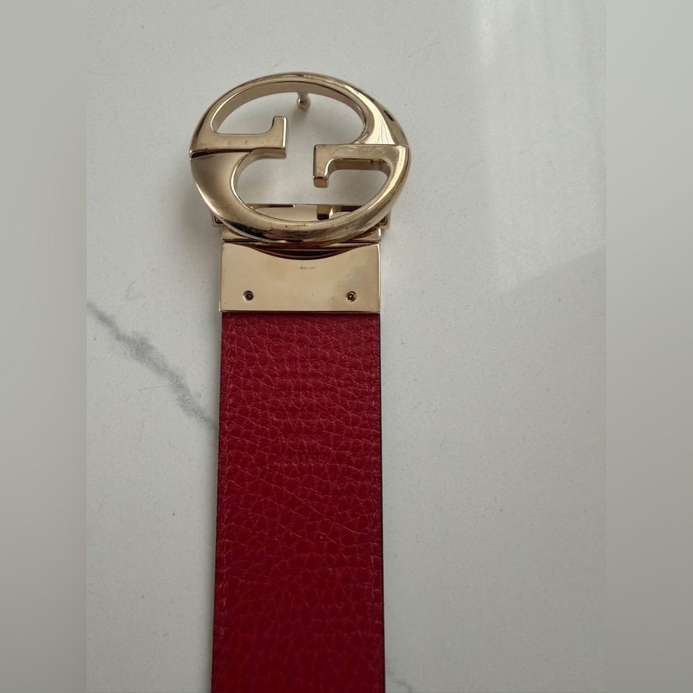 Gucci interlocking G signature reversible red and black belt - Picture 2 of 7